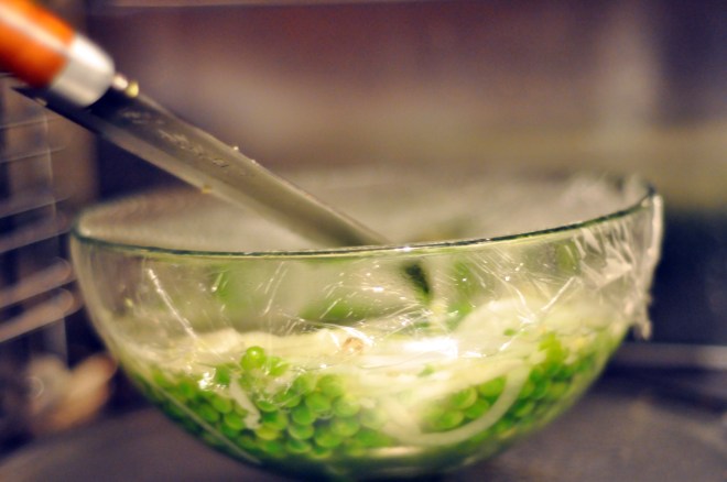 ertesuppe_micro_micro_kniv