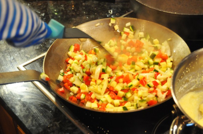 svinekoteletter med polenta_kongen steker grønnsaker