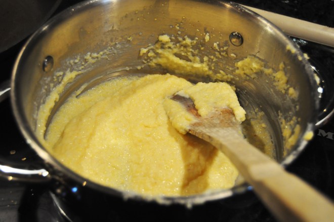 svinekoteller med polenta_polenta ferdig