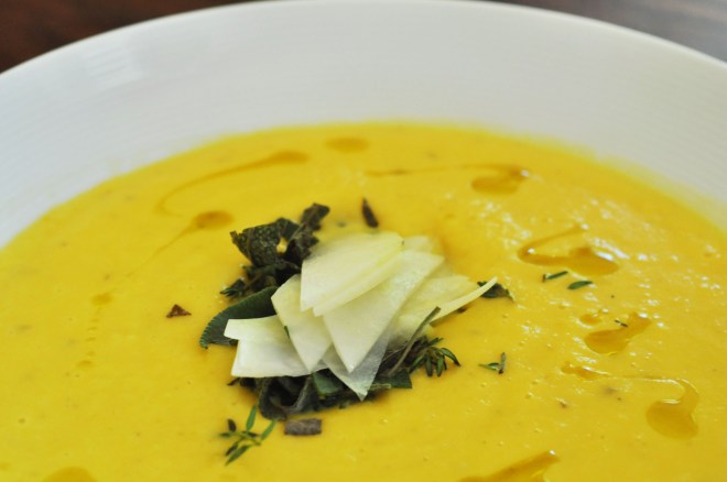 Kålrabisuppe med gulerøtter kål og poteter (12)